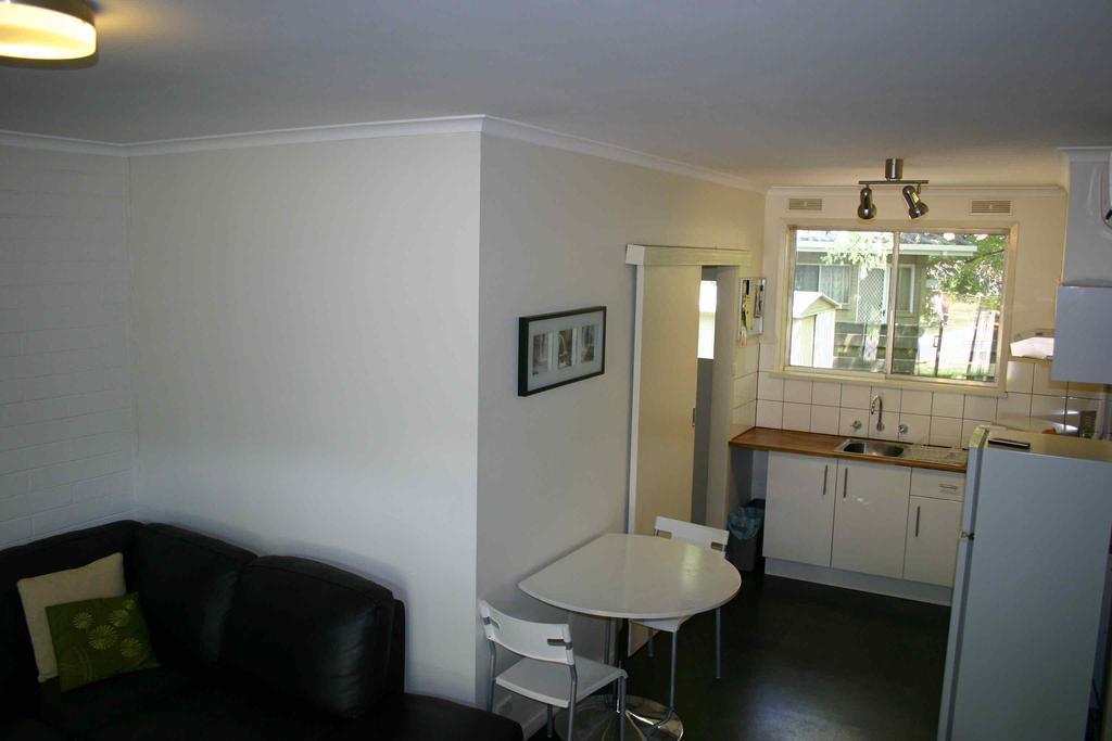 Ageri Holiday Unit Bright Room photo